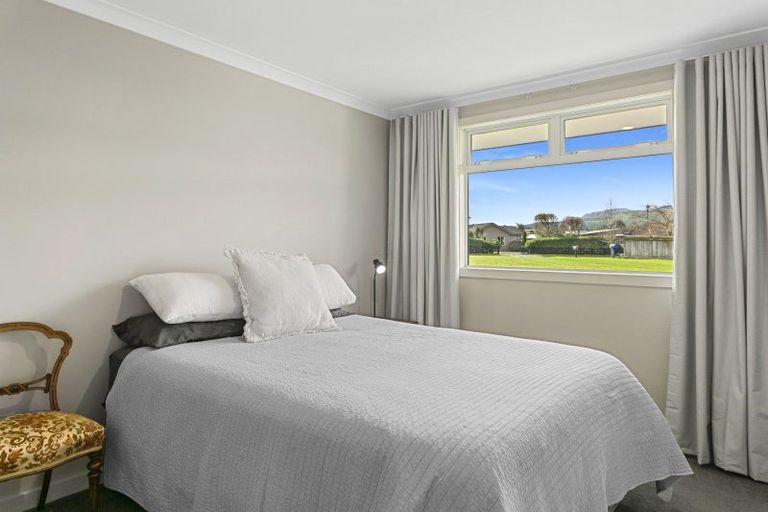 Photo of property in 19 Montgomery Crescent, Kinloch, Taupo, 3377