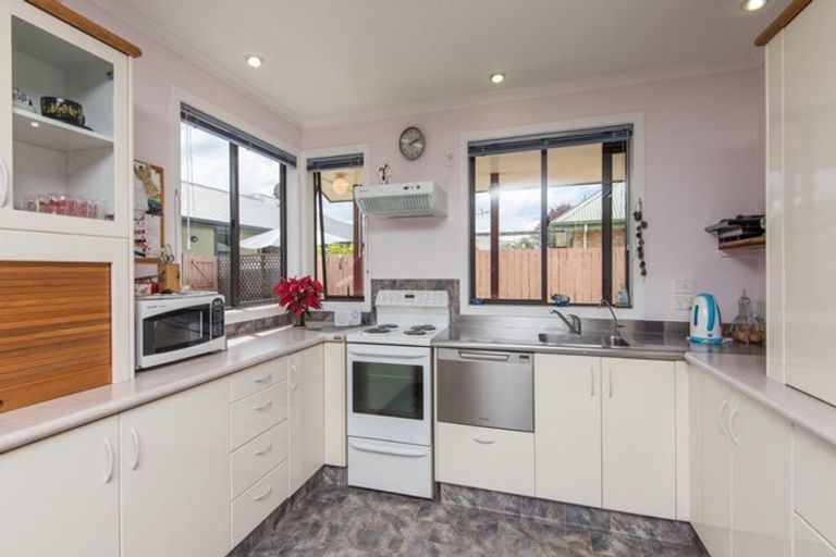 Photo of property in 21 Covent Drive, Stoke, Nelson, 7011