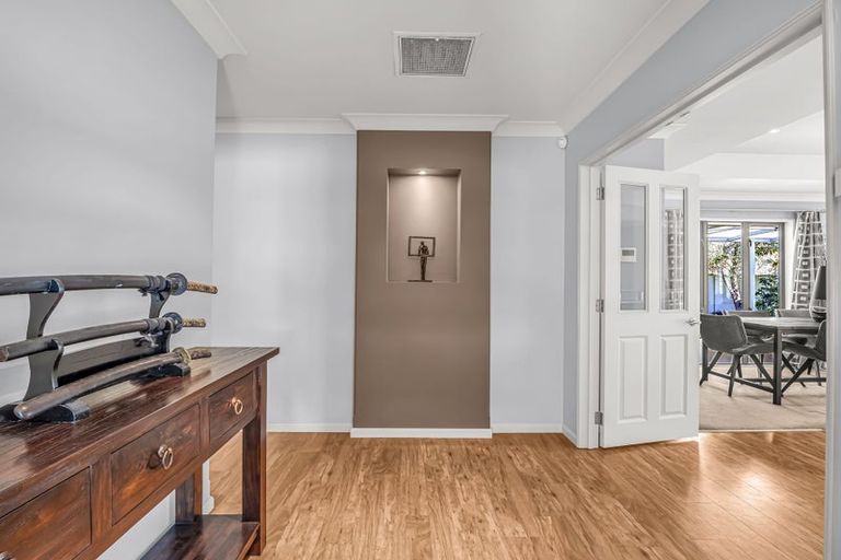 Photo of property in 2 Jadewynn Place, Halswell, Christchurch, 8025