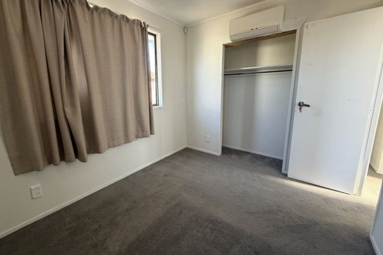 Photo of property in 57 Catkin Crescent, Papatoetoe, Auckland, 2025