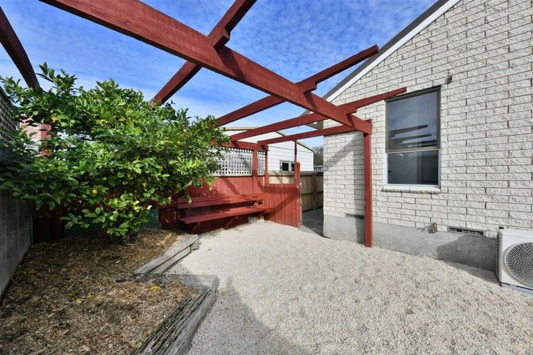 Photo of property in 2/56 Halswell Junction Road, Halswell, Christchurch, 8025