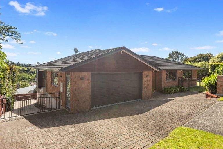 Photo of property in 132 Waikite Road, Welcome Bay, Tauranga, 3175