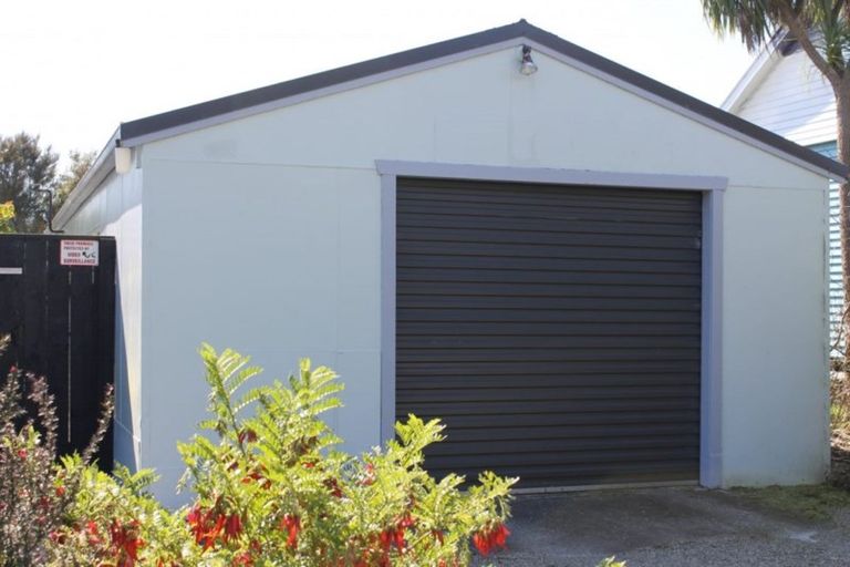 Photo of property in 5 Roebuck Street, Westport, 7825