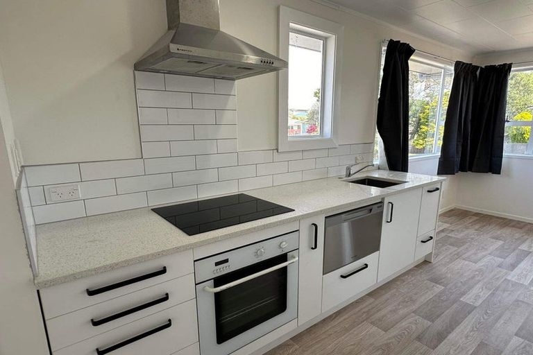 Photo of property in 69a Donovan Road, Paraparaumu Beach, Paraparaumu, 5032