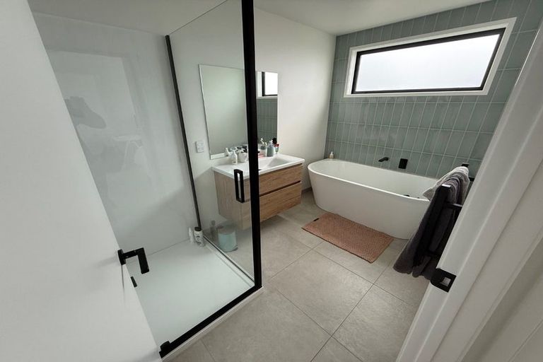 Photo of property in 13 Te Ara O Ngakeiha, Fitzroy, New Plymouth, 4312