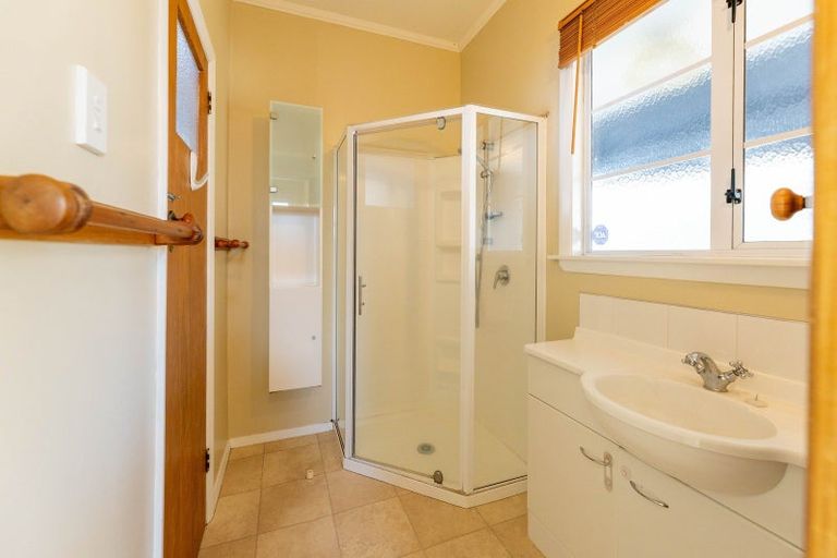 Photo of property in 15 Kauri Street, Roslyn, Palmerston North, 4414