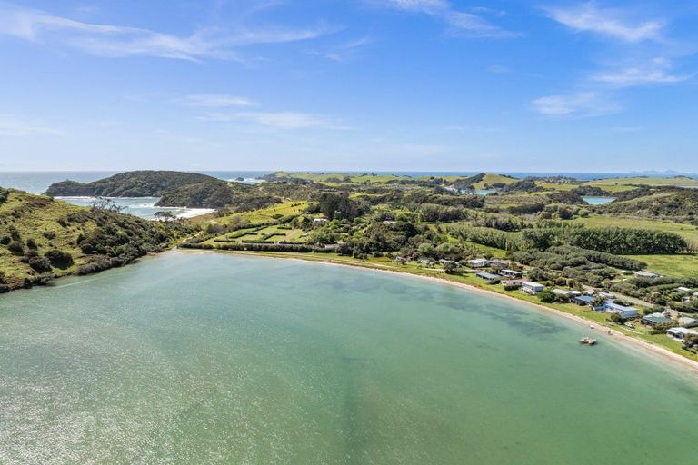 Photo of property in 54 Mahanga Road, Pataua South, Onerahi, 0192