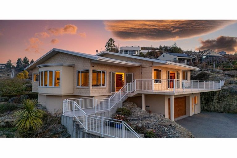 Photo of property in 16 Aronui Road, Bridge Hill, Alexandra, 9320