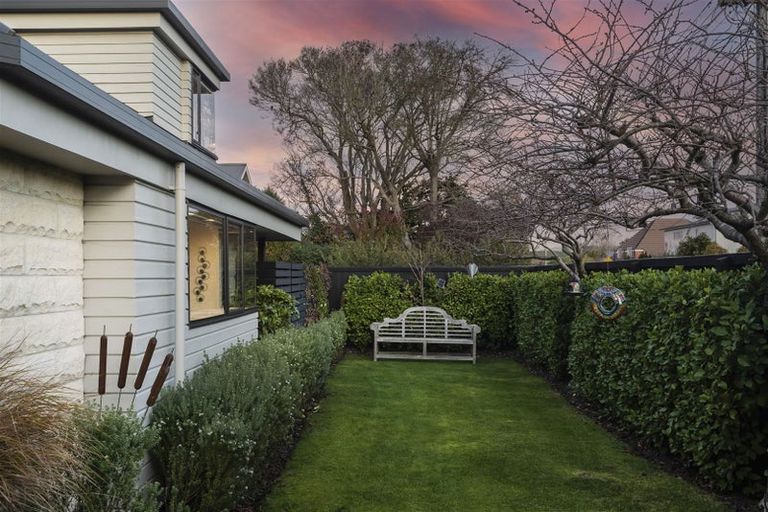 Photo of property in 1/36 Browns Road, St Albans, Christchurch, 8014