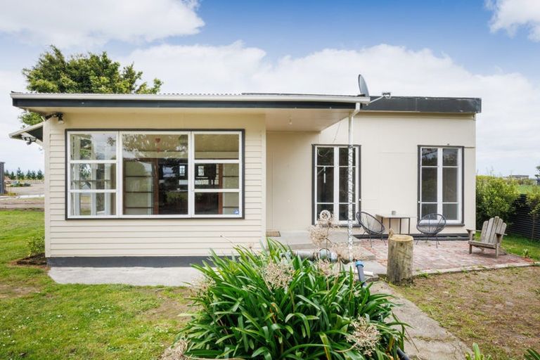 Photo of property in 158a-b Walkers Road, Longburn, Palmerston North, 4477