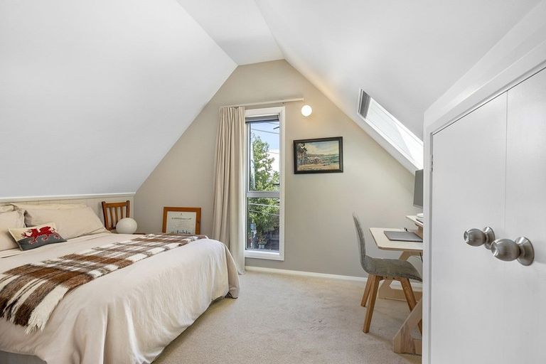 Photo of property in 30a Cleveland Street, Brooklyn, Wellington, 6021