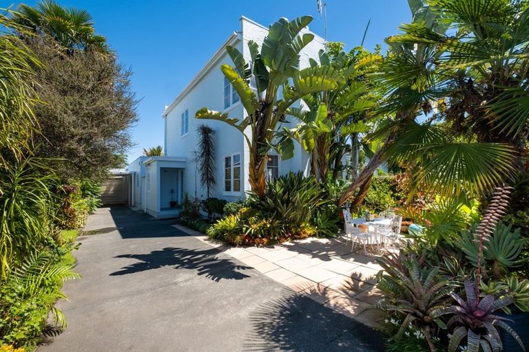 Photo of property in 170 Vigor Brown Street, Napier South, Napier, 4110