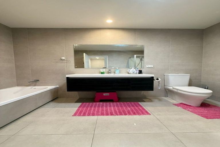 Photo of property in 90 Matairangi Avenue, Totara Heights, Auckland, 2105