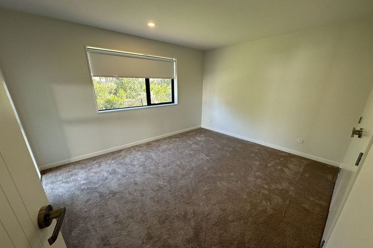Photo of property in 28 Baumea Rise, Massey, Auckland, 0614