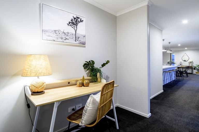 Photo of property in 18 Harding Drive, Papamoa Beach, Papamoa, 3118