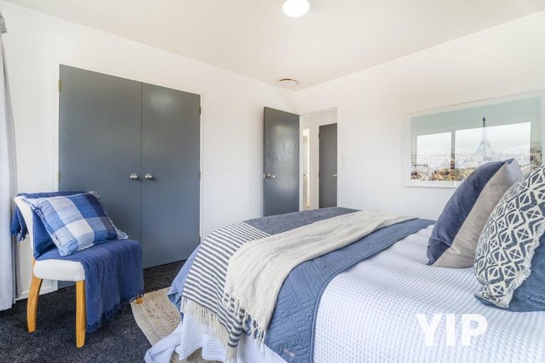 Photo of property in 1/52 Guadeloupe Crescent, Grenada Village, Wellington, 6037