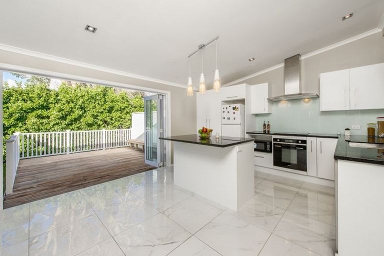 Photo of property in 18 Yeoman Place, Howick, Auckland, 2014