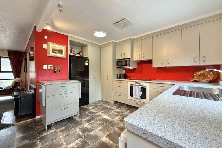 Photo of property in 57 Papanui Street, Tokoroa, 3420