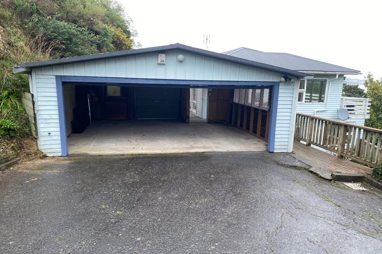 Photo of property in 62 Onslow Road, Khandallah, Wellington, 6035