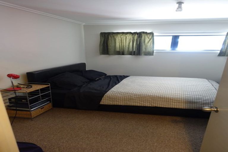 Photo of property in 3 William Pitcher Place, Greenhithe, Auckland, 0632