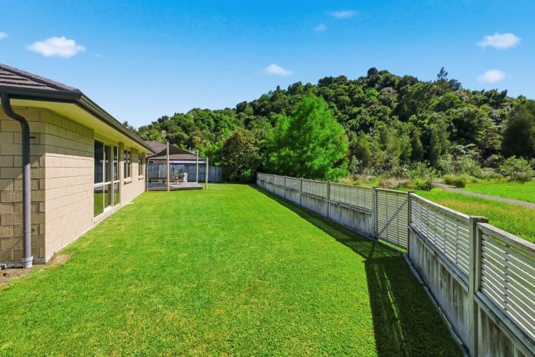 Photo of property in 11 Barometer Way, Pyes Pa, Tauranga, 3112