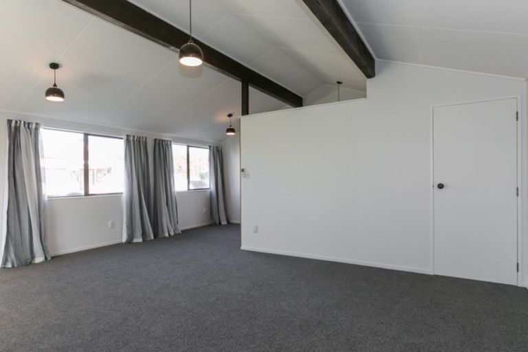 Photo of property in 1 Tait Drive, Pirimai, Napier, 4112