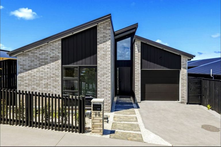 Photo of property in 76 Huanui Drive, Wainui, 0992