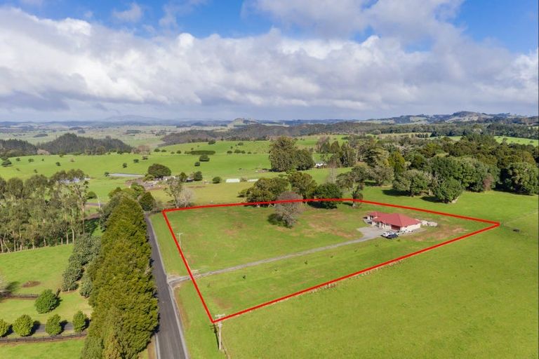 Photo of property in 345 Waikaramu Road, Waimate North, Kaikohe, 0472