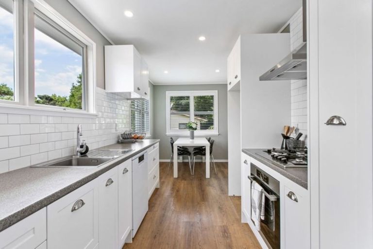 Photo of property in 1/235 Rangatira Road, Beach Haven, Auckland, 0626