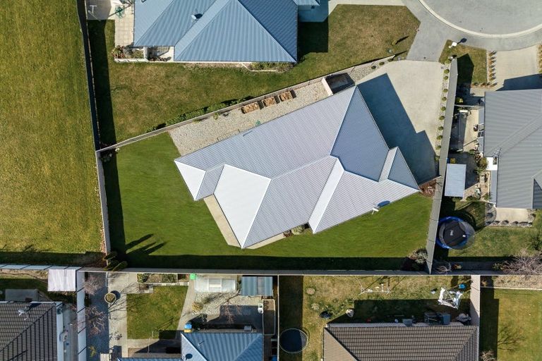 Photo of property in 12 Crabbe Place, Cromwell, 9310