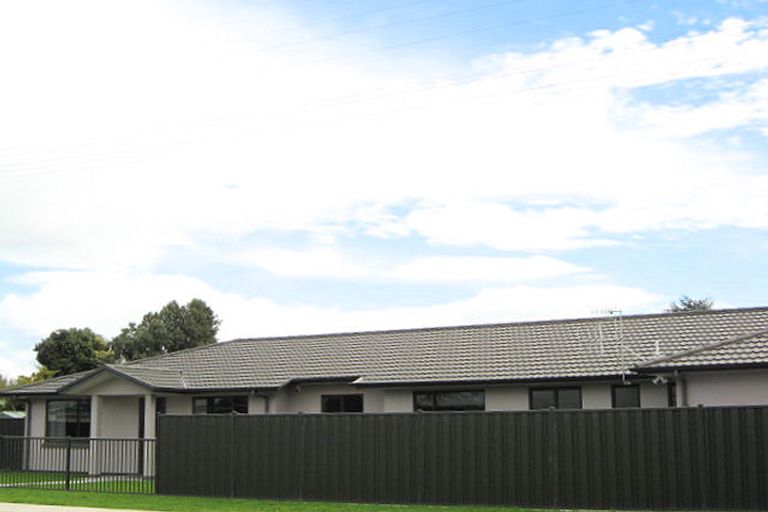 Photo of property in 79 Ferry Road, Clive, 4102