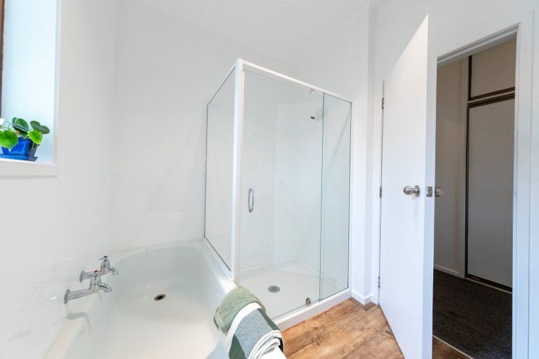 Photo of property in 8 Harold Grove, Stokes Valley, Lower Hutt, 5019