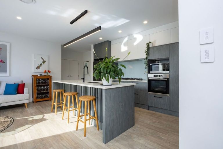 Photo of property in 18 Jane Maree Road, Kumeu, 0810