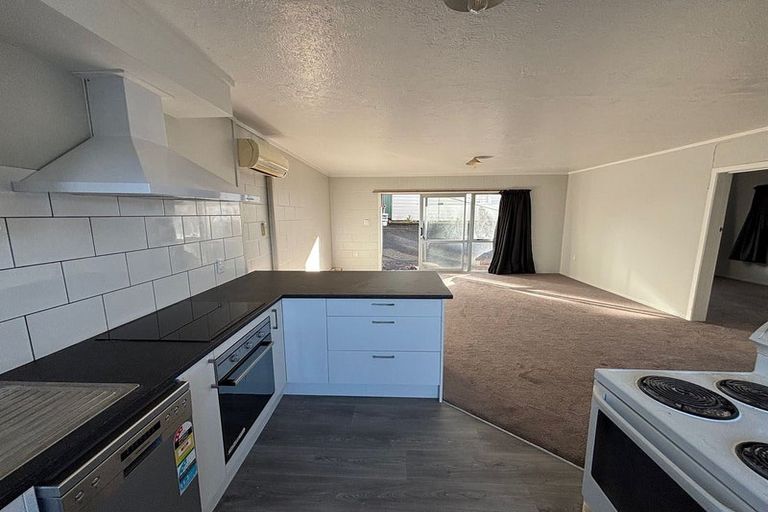 Photo of property in 1/132 London Street, Dunedin Central, Dunedin, 9016