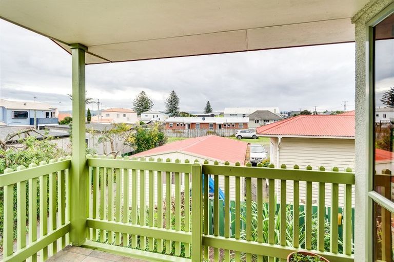 Photo of property in 2/150 Charles Street, Westshore, Napier, 4110