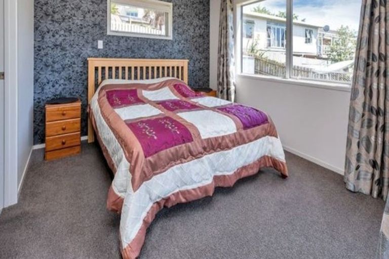 Photo of property in 36 Beach Road, Onerahi, Whangarei, 0110