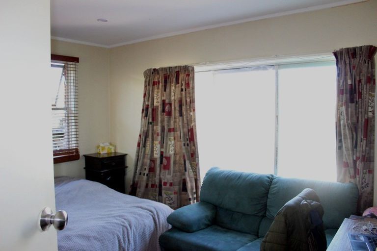 Photo of property in 20 Spencer Road, Pinehill, Auckland, 0632