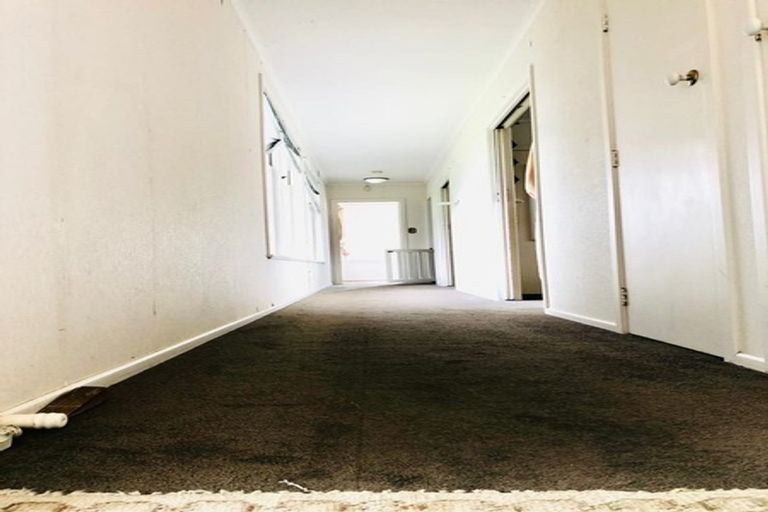 Photo of property in 53 Jaemont Avenue, Te Atatu South, Auckland, 0610