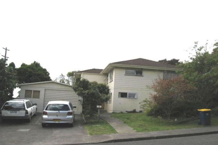 Photo of property in 4 Santiago Crescent, Unsworth Heights, Auckland, 0632