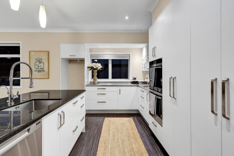 Photo of property in 1a French Street, Moturoa, New Plymouth, 4310