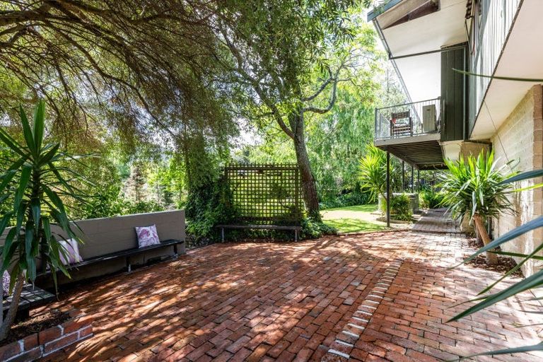 Photo of property in 12 Muritai Crescent, Havelock North, 4130