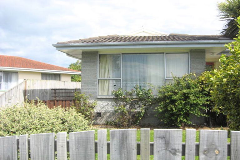 Photo of property in 1/14 Sturrocks Road, Redwood, Christchurch, 8051