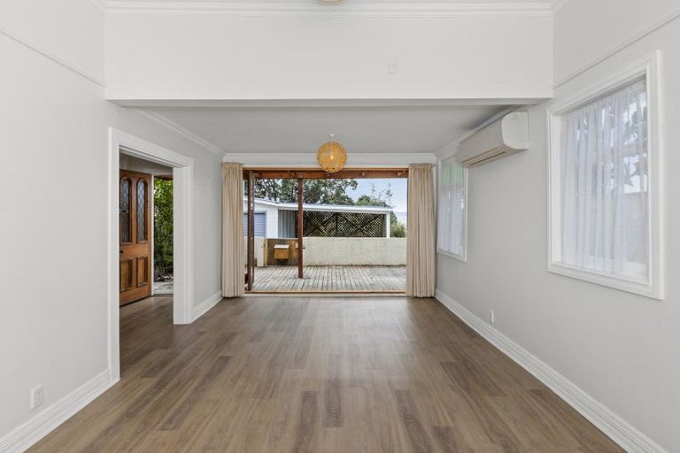 Photo of property in 35 Hospital Terrace, Hospital Hill, Napier, 4110