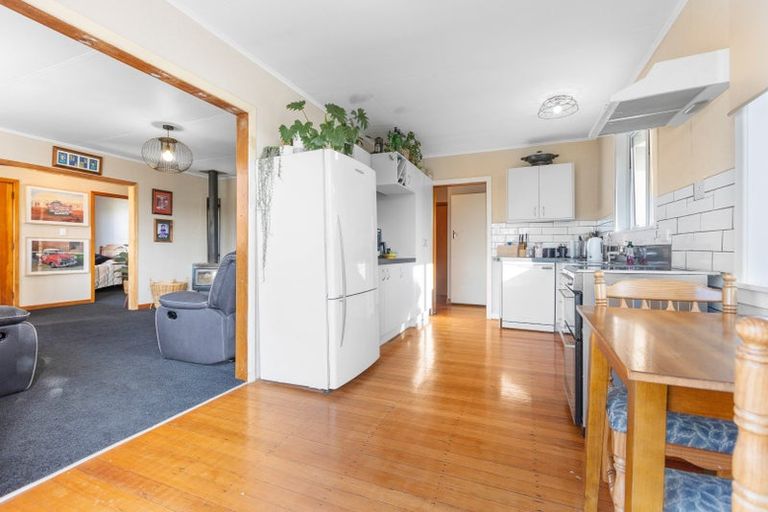 Photo of property in 16 Cumming Street, Okato, 4335