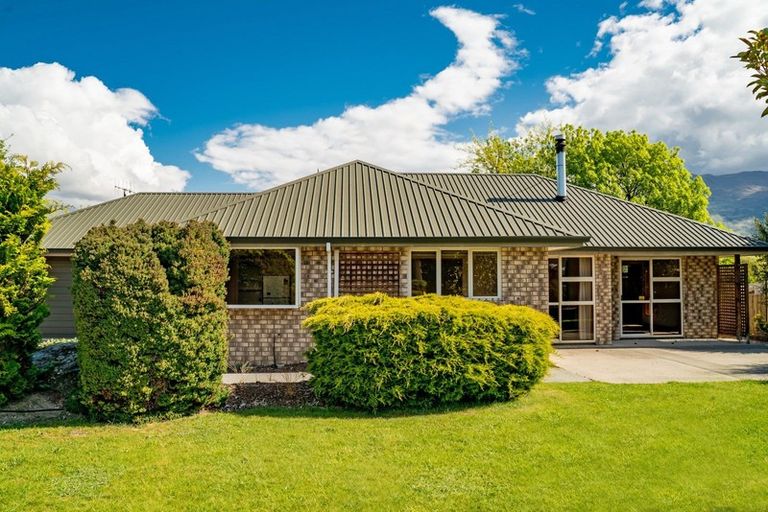 Photo of property in 101 Mount Iron Drive, Wanaka, 9305