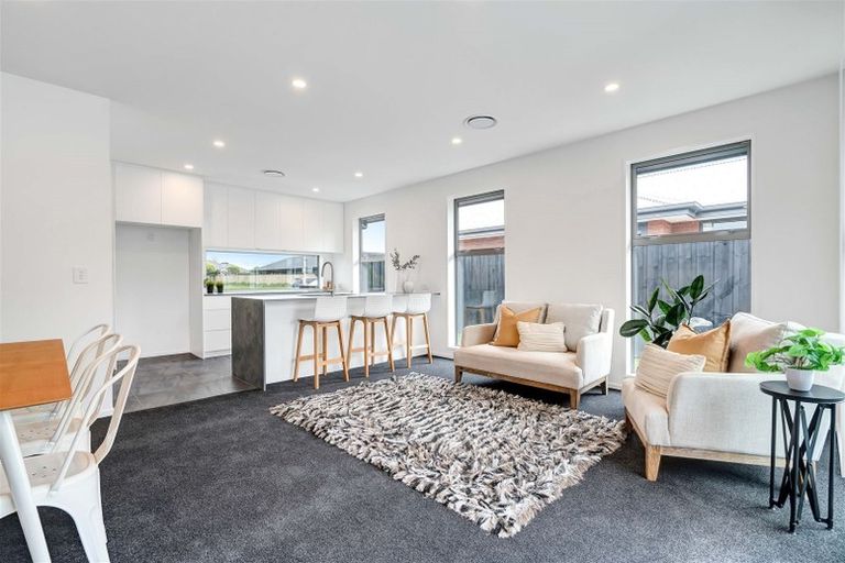 Photo of property in 15 Broadlands Drive, Rolleston, 7614