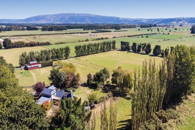 Photo of property in 320 Gladstone Road South, East Taieri, Mosgiel, 9092