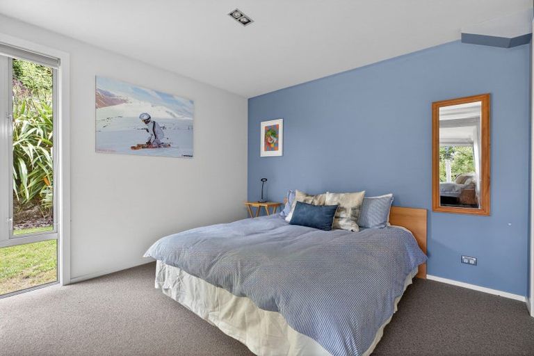 Photo of property in 52 Kirimoko Crescent, Wanaka, 9305