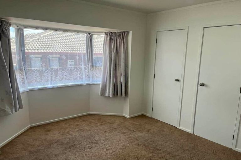 Photo of property in 2/107 Moore Street, Howick, Auckland, 2014