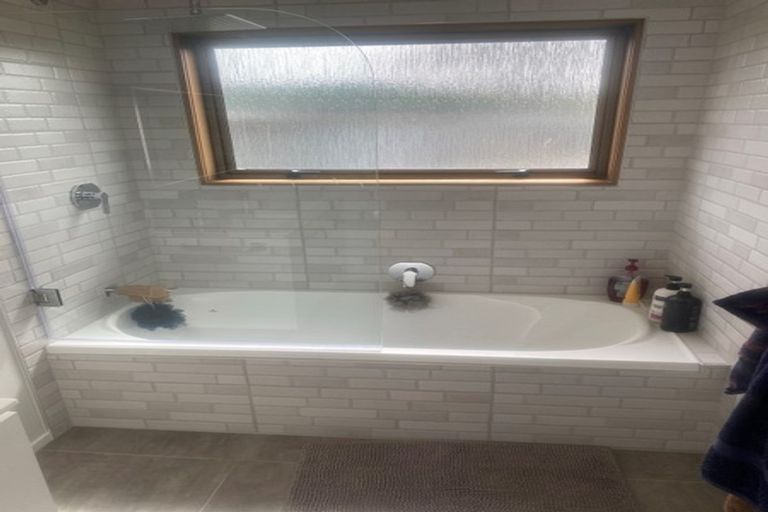 Photo of property in 1/7 Morice Place, Torbay, Auckland, 0630